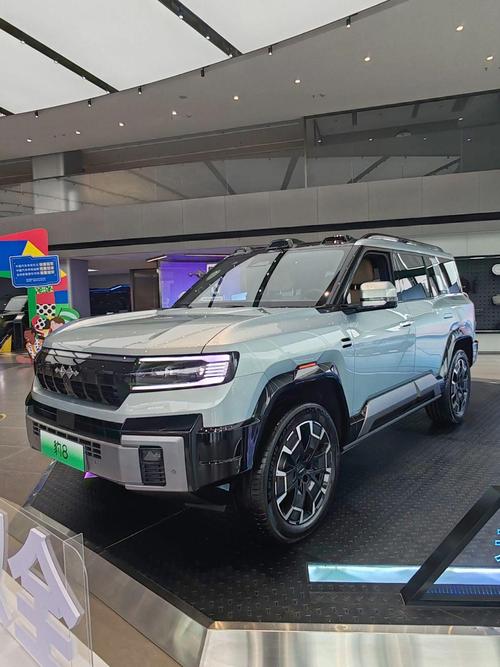 佛山33比亚迪方程豹硬派越野的爆款，英菲尼迪35周年与你共成长